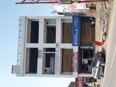 Commercial Shop 4000 Sq.ft. for Rent in