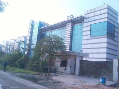 Office Space 45000 Sq.ft. for Rent in