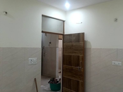 1000 sq ft 2 BHK 2T BuilderFloor for rent in Project at Dwarka Mor, Delhi by Agent Gayatri Property