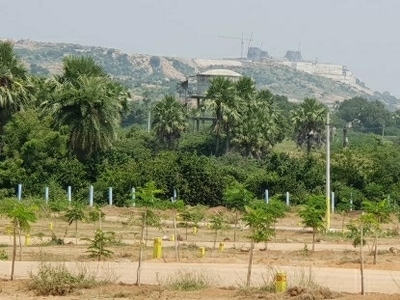1089 sq ft NorthEast facing Plot for sale at Rs 4.00 lacs in Project in Yadagirigutta, Hyderabad