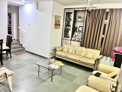 2 BHK Flat for rent in Ambawadi, Ahmedabad - 2000 Sqft