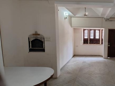 2 BHK Flat for rent in Shahibaug, Ahmedabad - 1000 Sqft