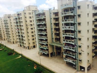 3 BHK Flat / Apartment For SALE 5 mins from Manesar