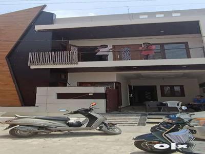 (GANGA NAGAR NEAR IIMT UNIVERSITY) 120 GAZ PAIR VILLA 82 LAKH EACH