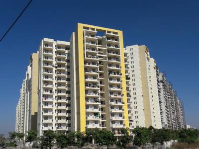 1350 sq ft 2 BHK 2T NorthEast facing Apartment for sale at Rs 52.00 lacs in Sare Green Parc 2 in Sector 92, Gurgaon