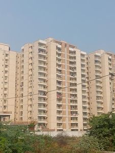 3 BHK Flat for rent in Sector 75, Faridabad - 685 Sqft