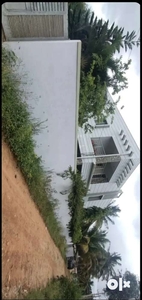 Luxurious banglow with beautiful garden for sale at unbelievable price