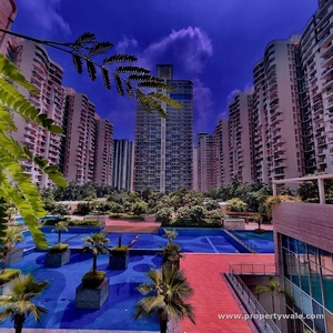 3 Bedroom Apartment / Flat for sale in Mahagun Moderne, Sector 78, Noida
