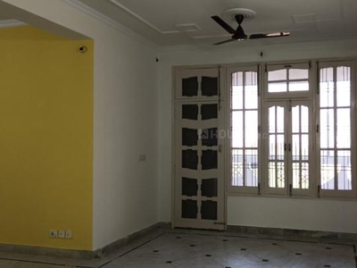 3 BHK Flat for rent in Sector 45, Faridabad - 1800 Sqft