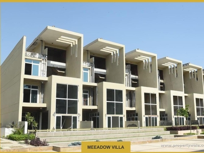 5 Bedroom Independent House for sale in Mahagun Meadows, Sector 150, Noida