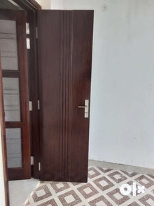 2 bhk,semi furnished, ready to move, home loan approved,best location