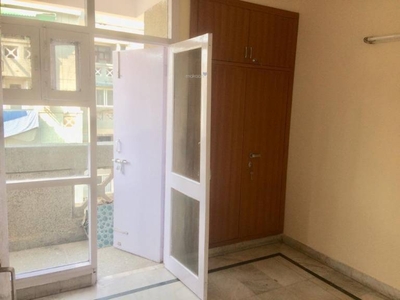 2000 sq ft 3 BHK 2T SouthWest facing Apartment for sale at Rs 1.95 crore in Project in Sector 22 Dwarka, Delhi