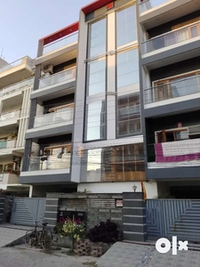 3 bhk floor for sale with lift on gms road