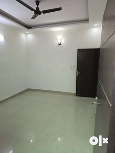 3 bhk prime location flat greenfield colony contact owner