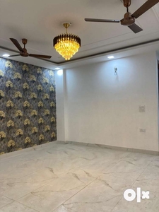 3Bhk Flat Ready to Move 2 Balcony Gated Community With Parking
