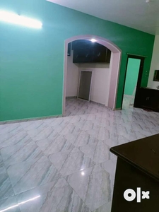 Well maintained 3 bhk flat for rent