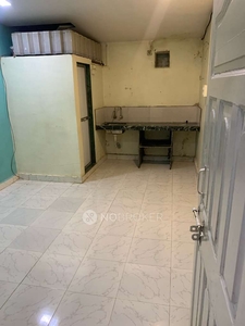 1 RK House for Rent In Bandra West