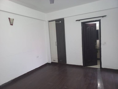 1135 sq ft 2 BHK 2T Apartment for rent in Civitech Sampriti at Sector 77, Noida by Agent seller