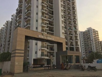 1390 sq ft 2 BHK 2T East facing Apartment for sale at Rs 1.18 crore in Maxblis White House II in Sector 75, Noida