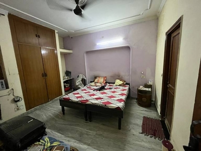 300 sq ft 1RK 1T BuilderFloor for rent in Project at Sector 28, Noida by Agent Avadhesh