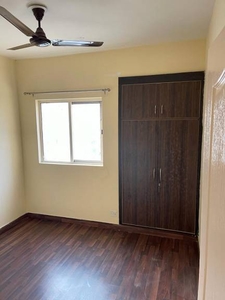 825 sq ft 2 BHK 2T Apartment for rent in Paras Tierea at Sector 137, Noida by Agent Kalra Properties