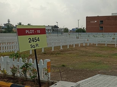 1215 sq ft East facing Plot for sale at Rs 1.24 crore in Radiance Paradise in Injambakkam, Chennai