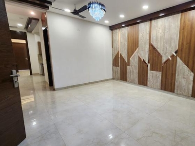 3 Bedroom 112 Sq.Mt. Builder Floor in Shakti Khand iv Ghaziabad