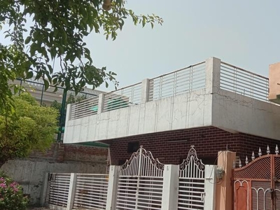 4 Bedroom 210 Sq.Yd. Independent House in Model Town Ghaziabad