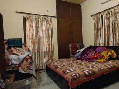5 Bedroom 90 Sq.Mt. Independent House in E Block Shastri Nagar Ghaziabad