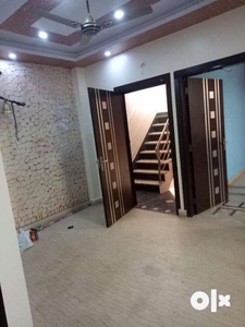 2 bhk fully furnished available on rent in laxmi nagar