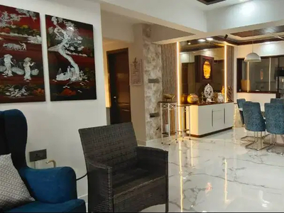 2165 SQ FT FULLY FURNISHED FLAT(COSTLY INTERIORS ) MG ROAD