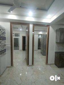 31.61 Lakh Me Semifunished Flat in Noida Extension Sector 1