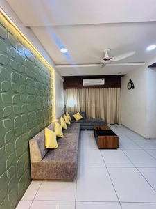 3 BHK Flat for rent in Thaltej, Ahmedabad - 1665 Sqft