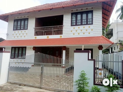 5 Bed rooms 6 Cent Plot House for Sale near Amala Mundur 49 lacks