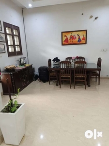 FOR SALE 3BHK FLAT FIRST FLOOR SECTOR 42 CHANDIGARH