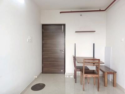 1 BHK Flat for rent in Kandivali East, Mumbai - 400 Sqft