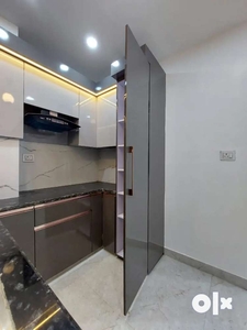 1 BHK FLAT DWARKA MOR LOCATION WITH LIFT