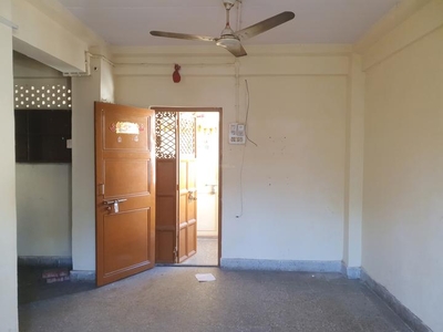 1 RK Flat for rent in Kandivali West, Mumbai - 240 Sqft