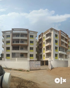 2 AND 3 BHK READY TO MOVE FLATS IN A PEACFUL LOCALITY NEAR MORABADI