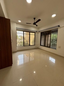 2 BHK Flat for rent in Bandra West, Mumbai - 959 Sqft