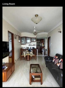 2 BHK Flat for rent in Colaba, Mumbai - 850 Sqft