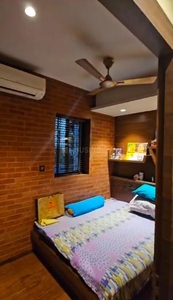 2 BHK Flat for rent in Colaba, Mumbai - 950 Sqft