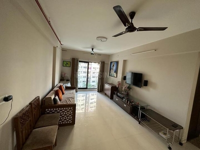 2 BHK Flat for rent in Kanjurmarg East, Mumbai - 821 Sqft