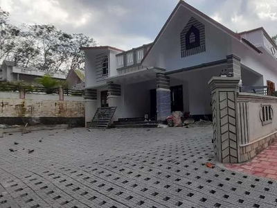 Vazhakulam, 8 cent, 3 bhk attached new house