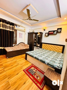 3 BHK Corner First Floor Flat in Nazarbagh Colony Lucknow. Area 1080.