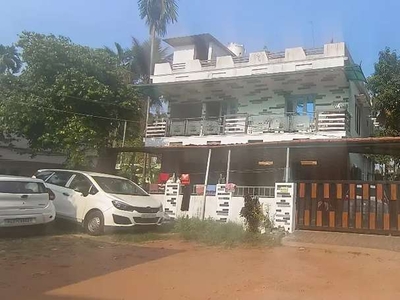 4 bhk well main tain house for sale eroor tripunithura