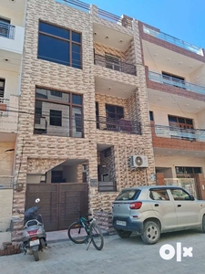 House for rent on 2nd floor in Khushal Enclave Extn bhabat Zirakpur