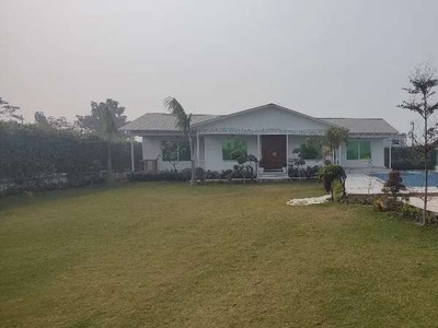 luxurious farm house for sale in Noida