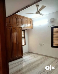 New builded 5 bhk flat for sale