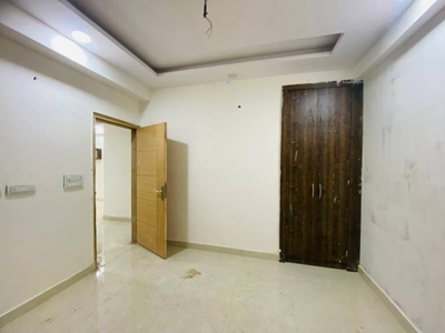 950 sq ft 2 BHK 2T Apartment for sale at Rs 29.00 lacs in Project in Sector 73, Noida